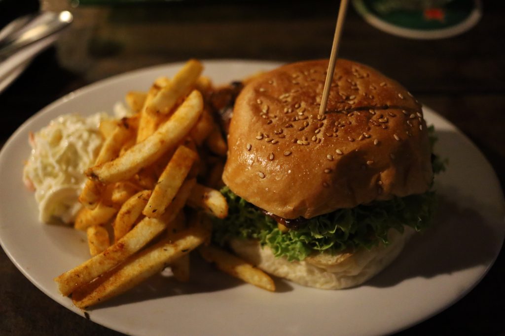 BlooiE's Cajun Chicken Burger